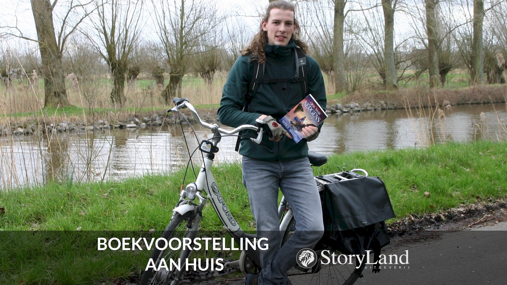 Ruben Sinnaeve presenteert zijn boek Gids naar Nergens aan huis.